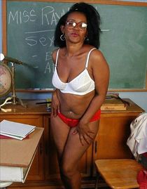 yololary nude